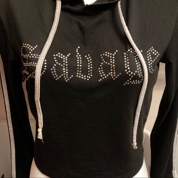 Streetwear Soc. | Cropped Hoodie - Picture 5 of 9